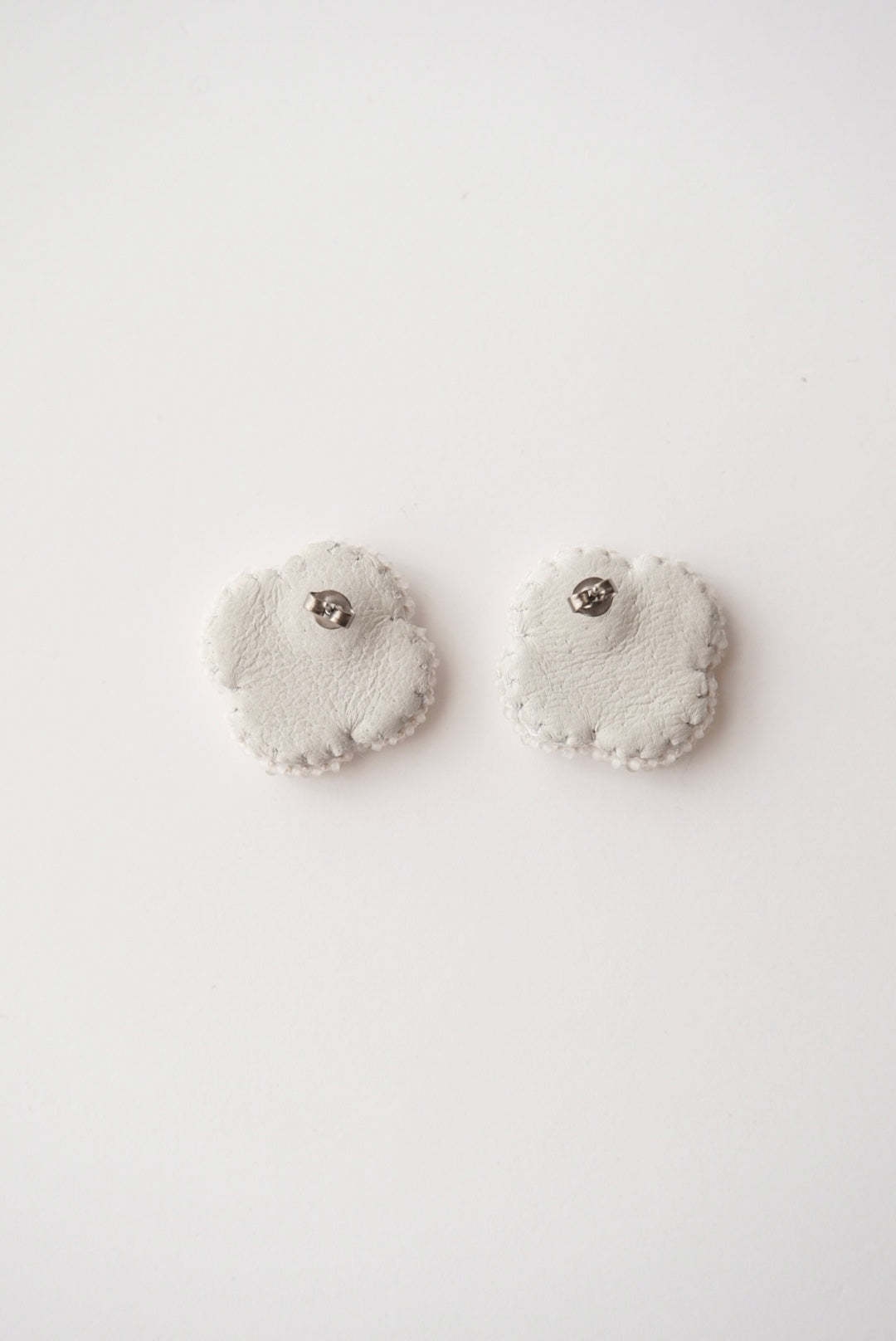 「fragment of the sand」flower/pierced earrings-02