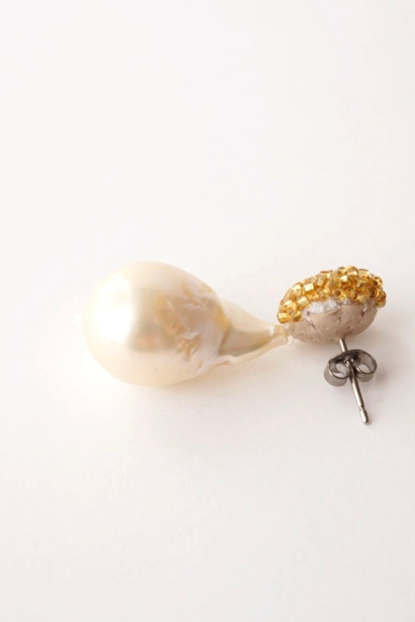 【 gold +baroque pearl】pierced earrings-03