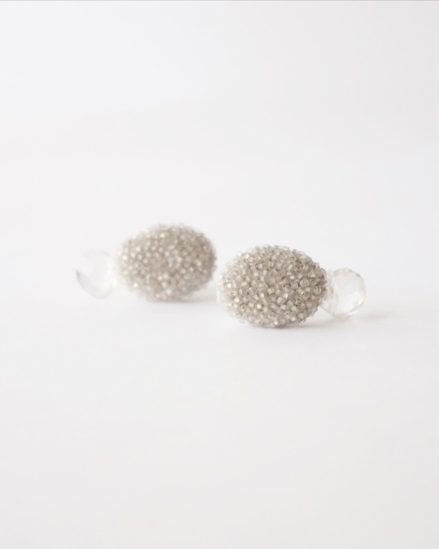 「fragment of the sand」pierced earrings-02