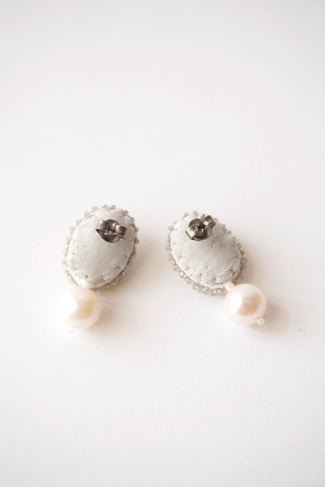 「fragment of the sand」pierced earrings-05