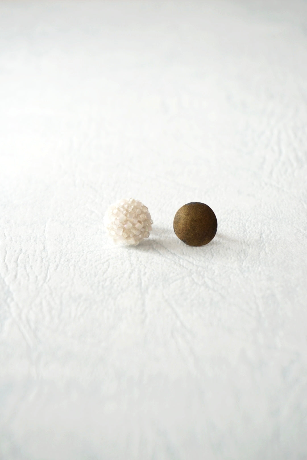 「tiny」pierced earrings-04