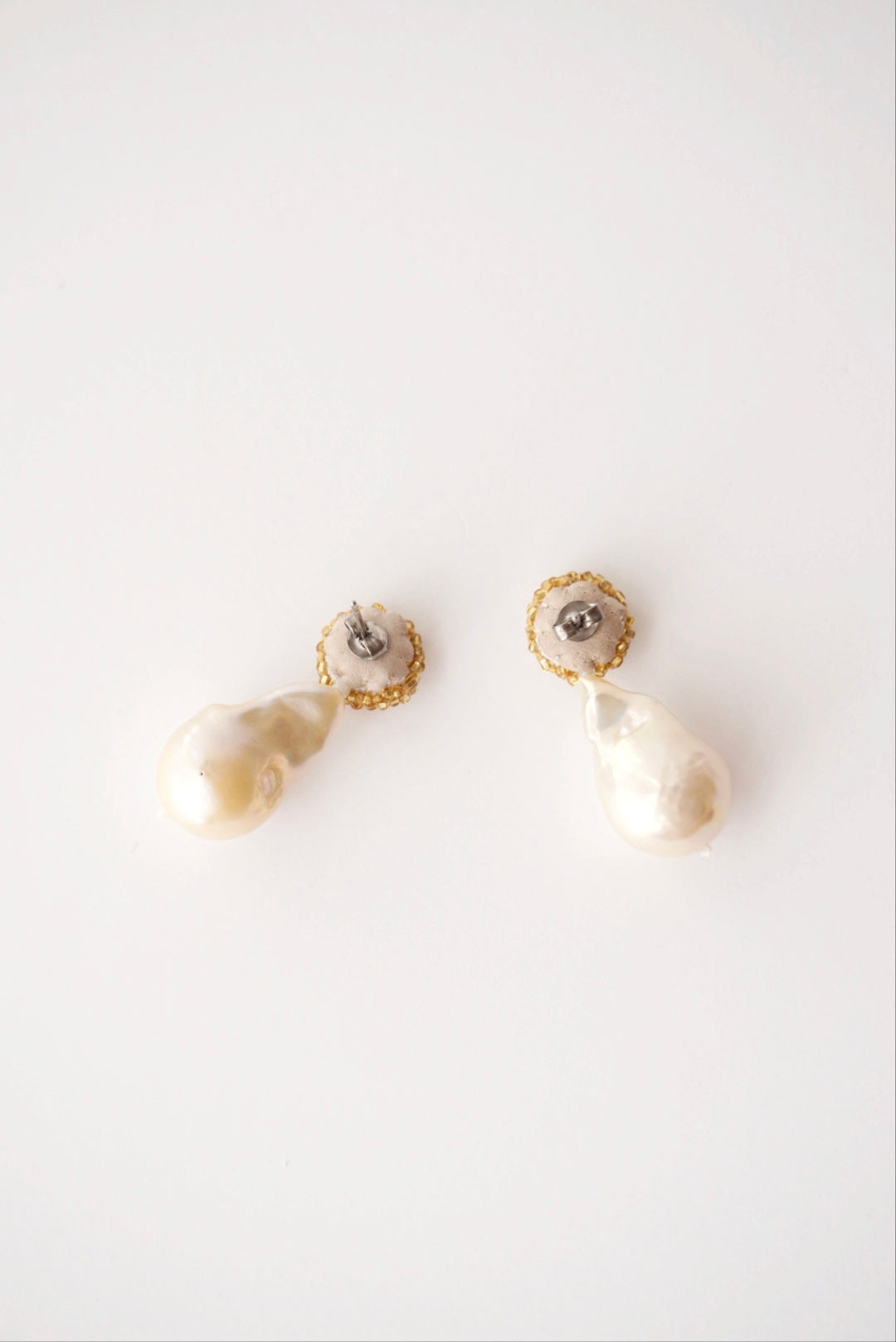 【 gold +baroque pearl】pierced earrings-03