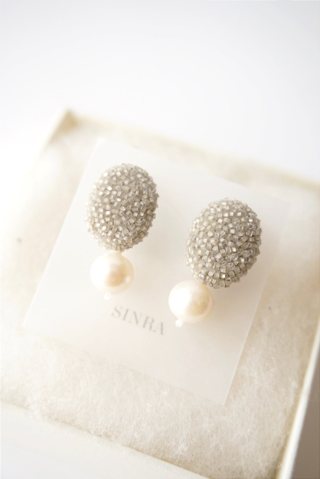 「fragment of the sand」pierced earrings-05